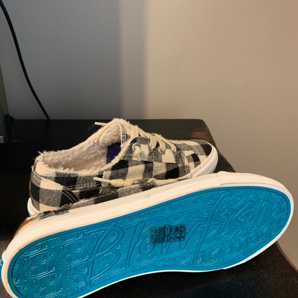 New! Blowfish checkered shoe - Picture 3 of 3